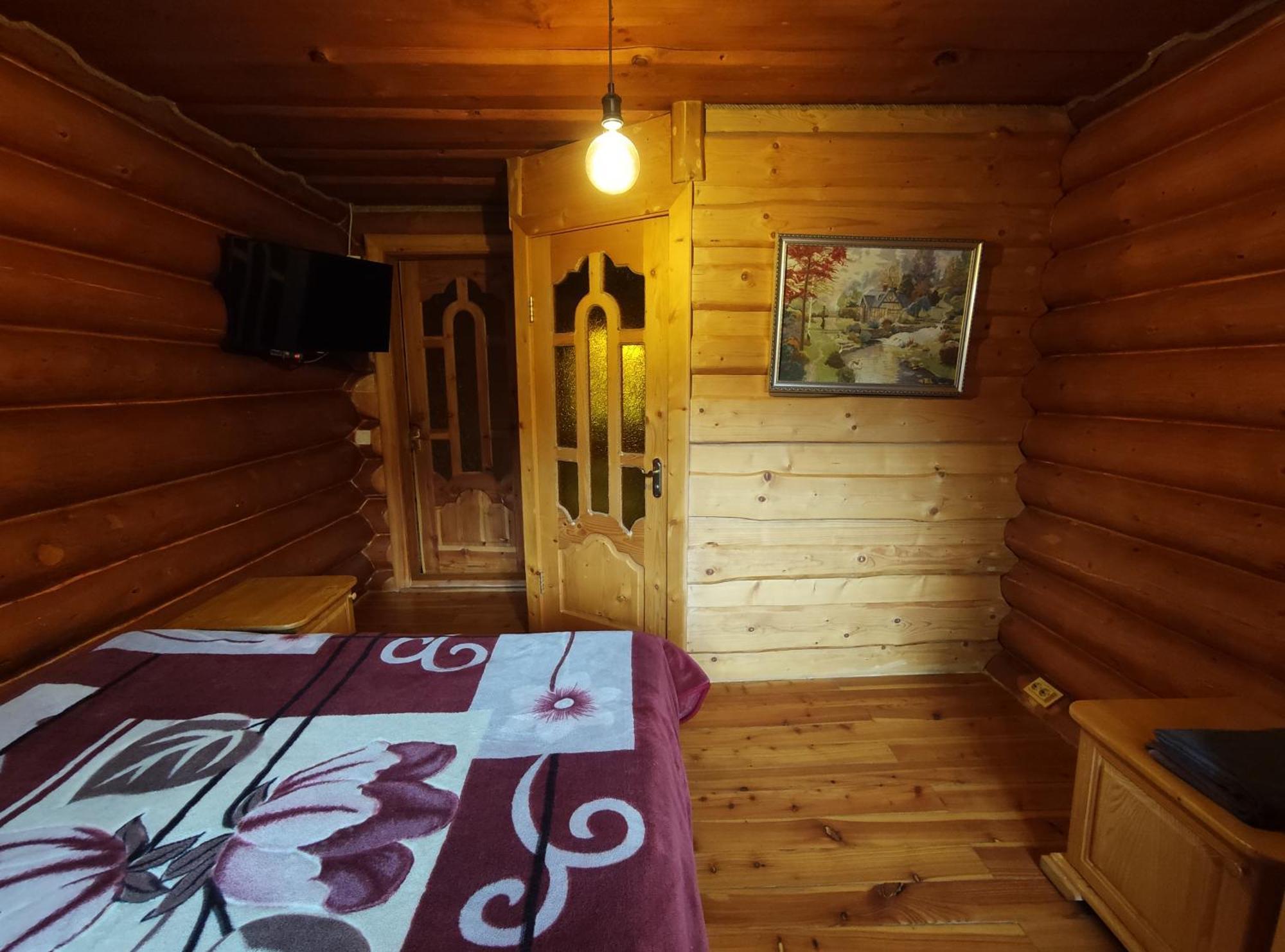 Дерев'Яний Котедж "Казка" Yaremche Exterior photo